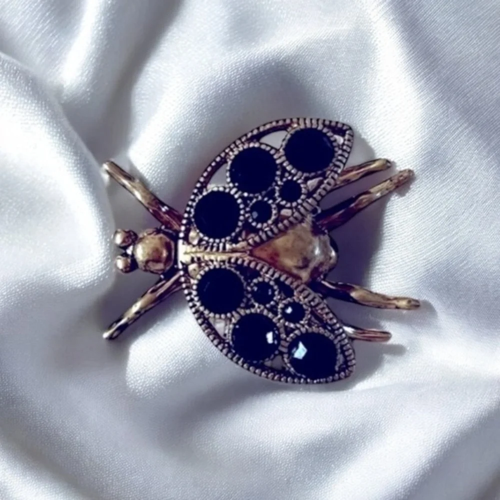 VTG J Crew Gold Tone Fly or Flying Beetle ,ladybug With Black Stones Brooch, Pin